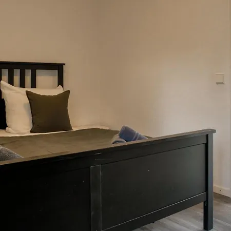 Apartment Modern Und Ruhig Naehe Stadt Zentrum